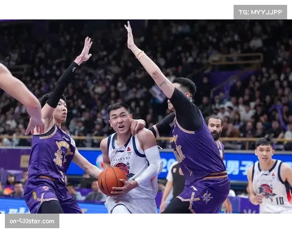 北京控股86-105不敌山东高速，克里斯20分主导内线