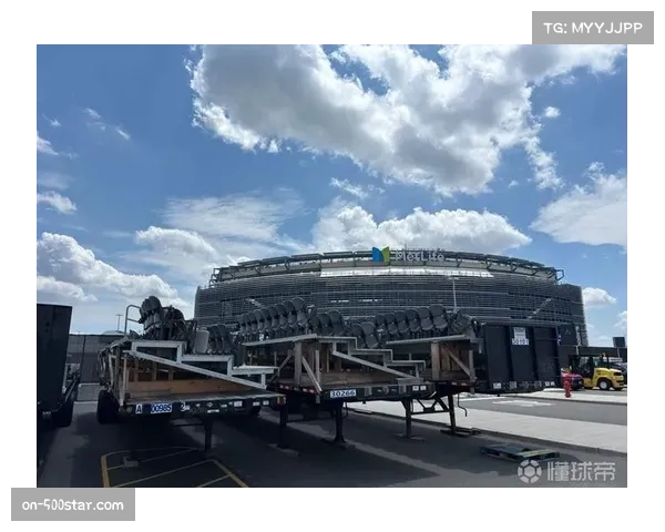 桑普多利亚主场费拉里斯球场启动草皮更换与排水系统升级工程