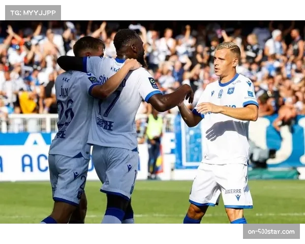 比赛结果：昂热1-0小胜梅斯，逃离降级区